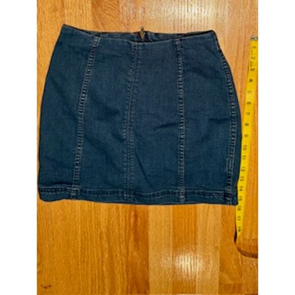 Free People Denim-Reg Wash Mini Skirt Skirt Size 6 - Picture 4 of 5